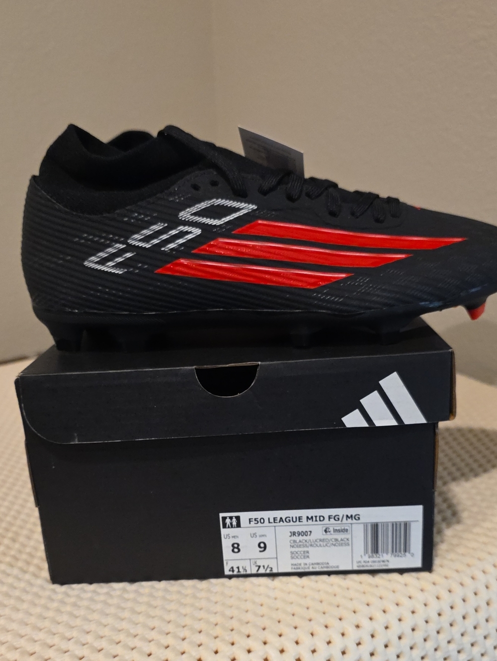 adidas Black Soccer Cleats with Red Stripes Size 8M/9W *NEW*